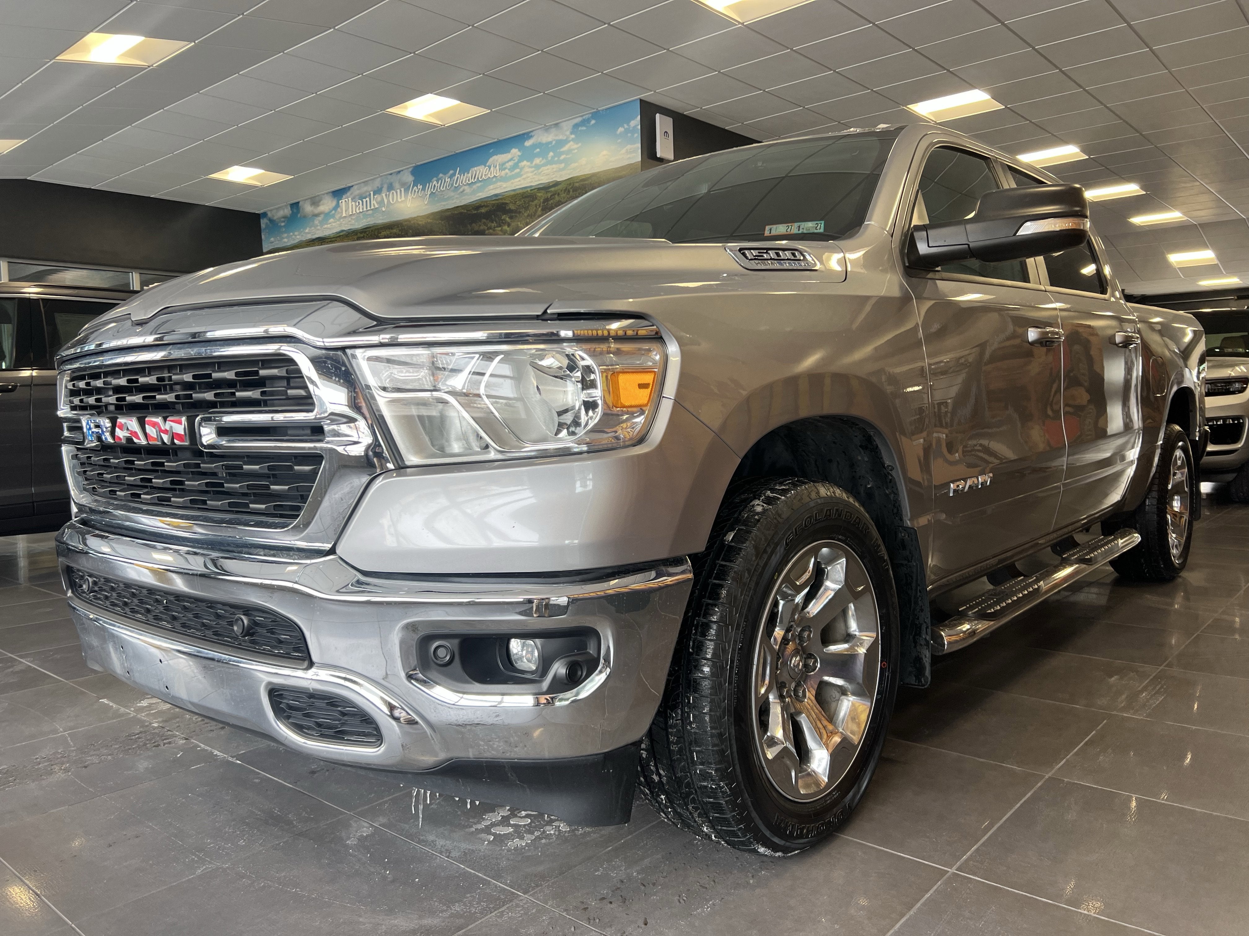 2022 RAM 1500 Big Horn Crew Cab 4x4 5'7' Box