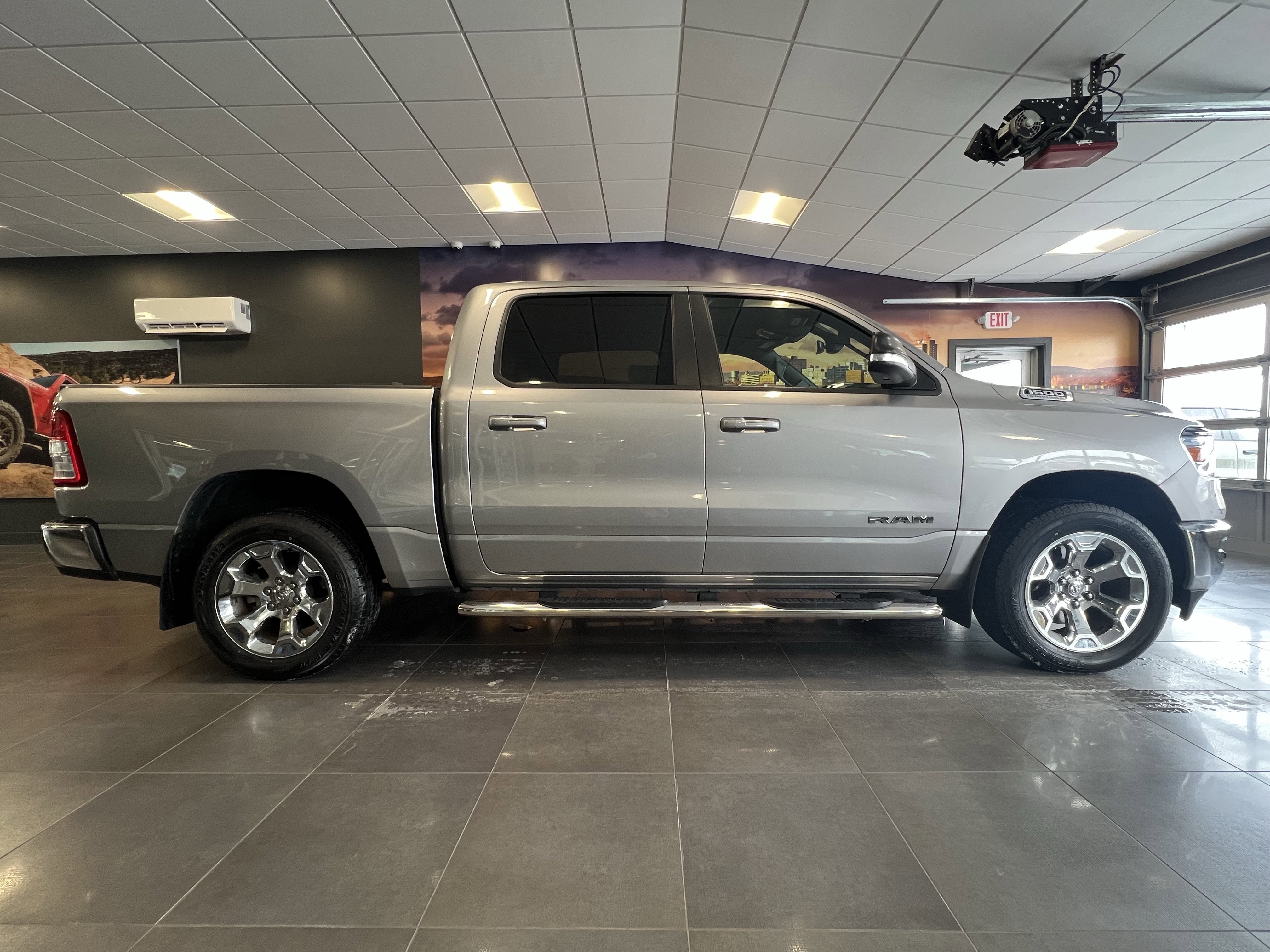 2022 RAM 1500 Big Horn Crew Cab 4x4 5'7' Box