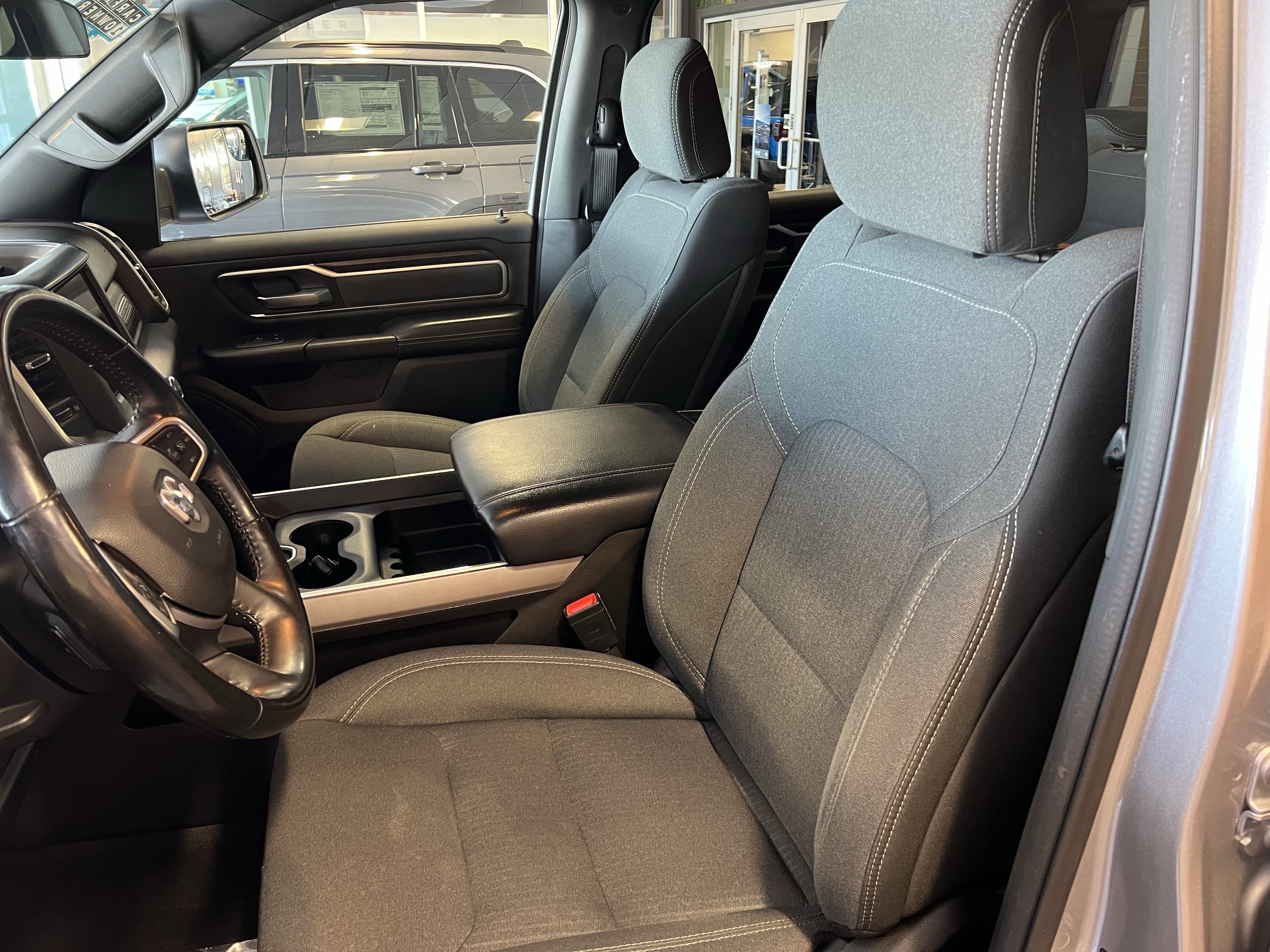 2021 RAM 1500 Big Horn Crew Cab 4x4 5'7' Box