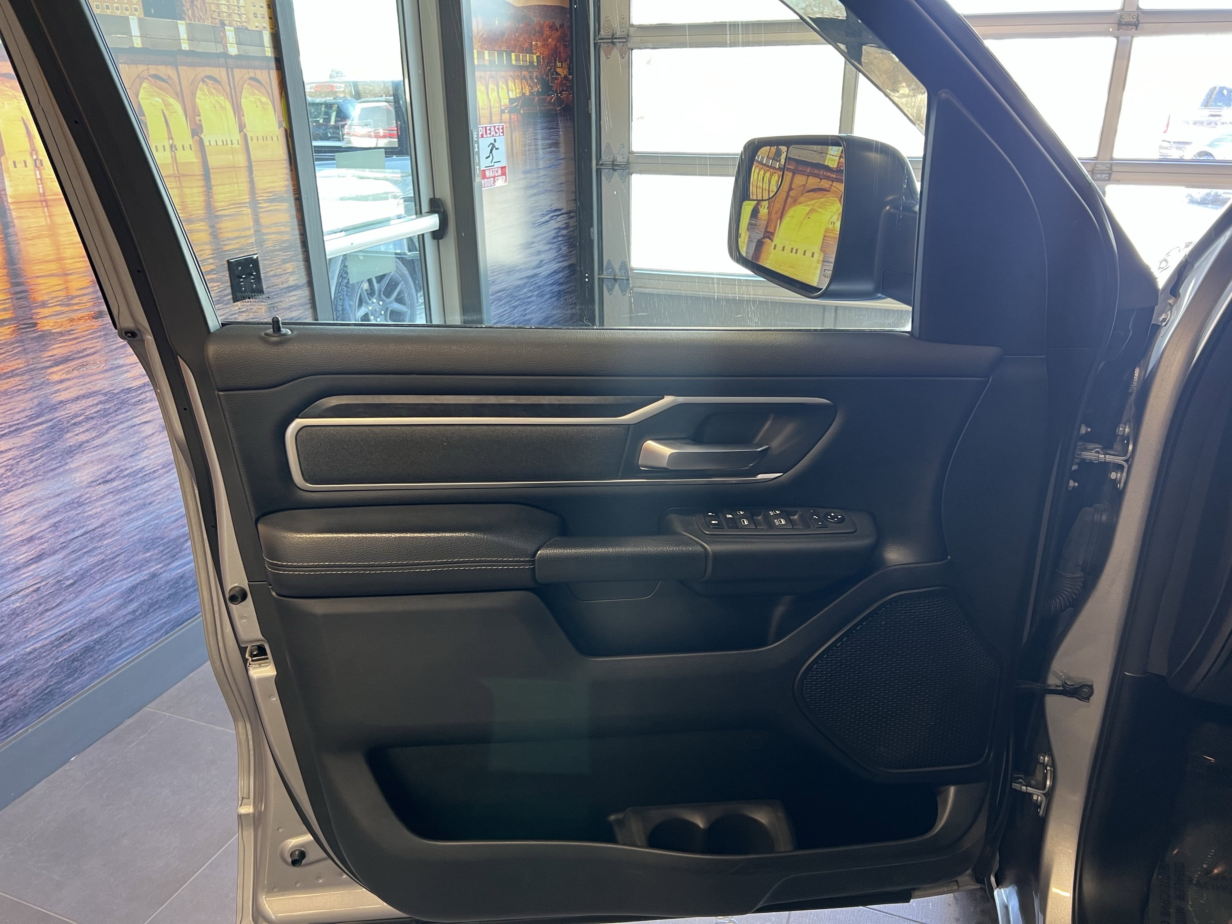 2021 RAM 1500 Big Horn Crew Cab 4x4 5'7' Box