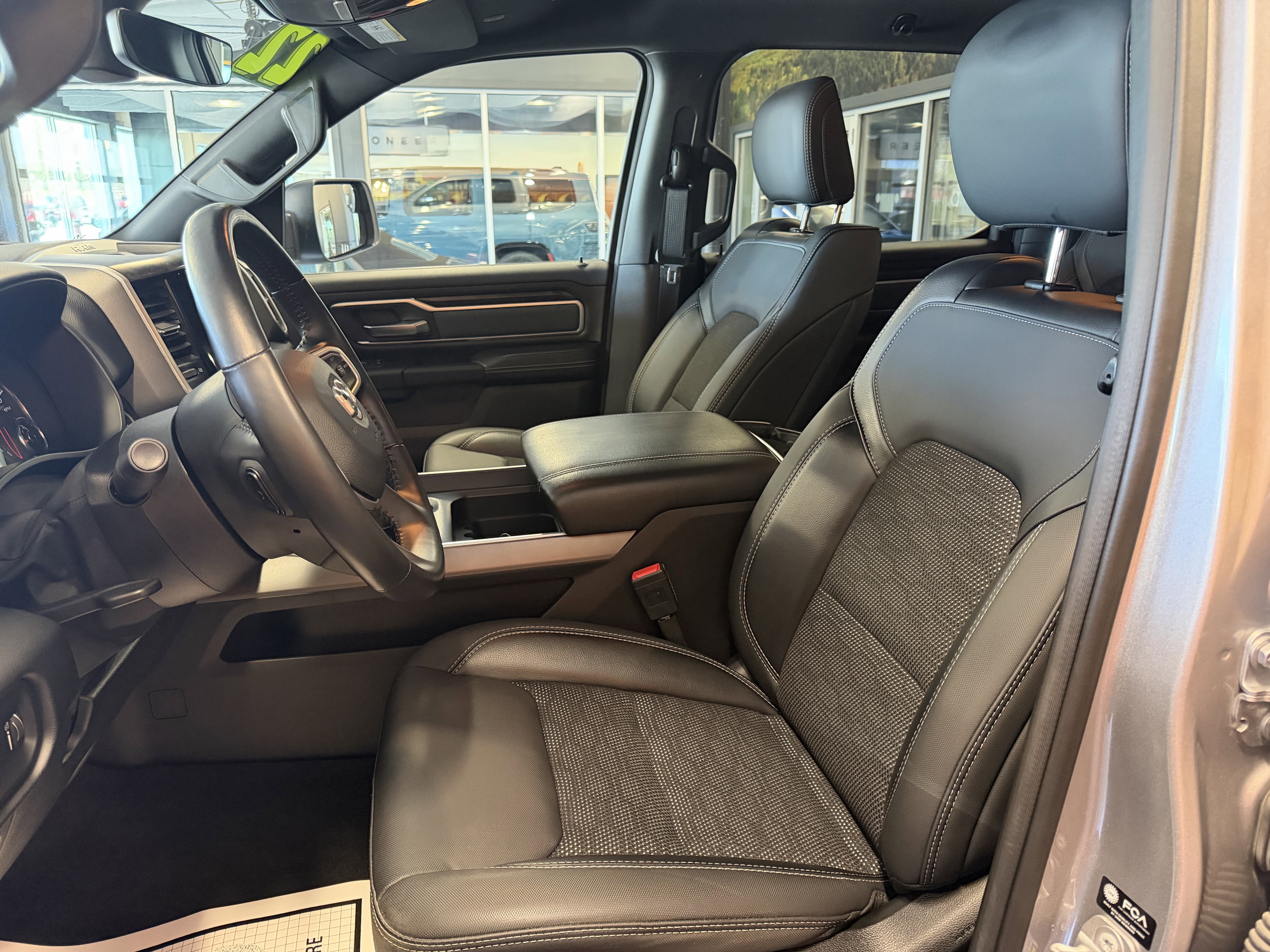 2022 RAM 1500 Big Horn Crew Cab 4x4 5'7' Box