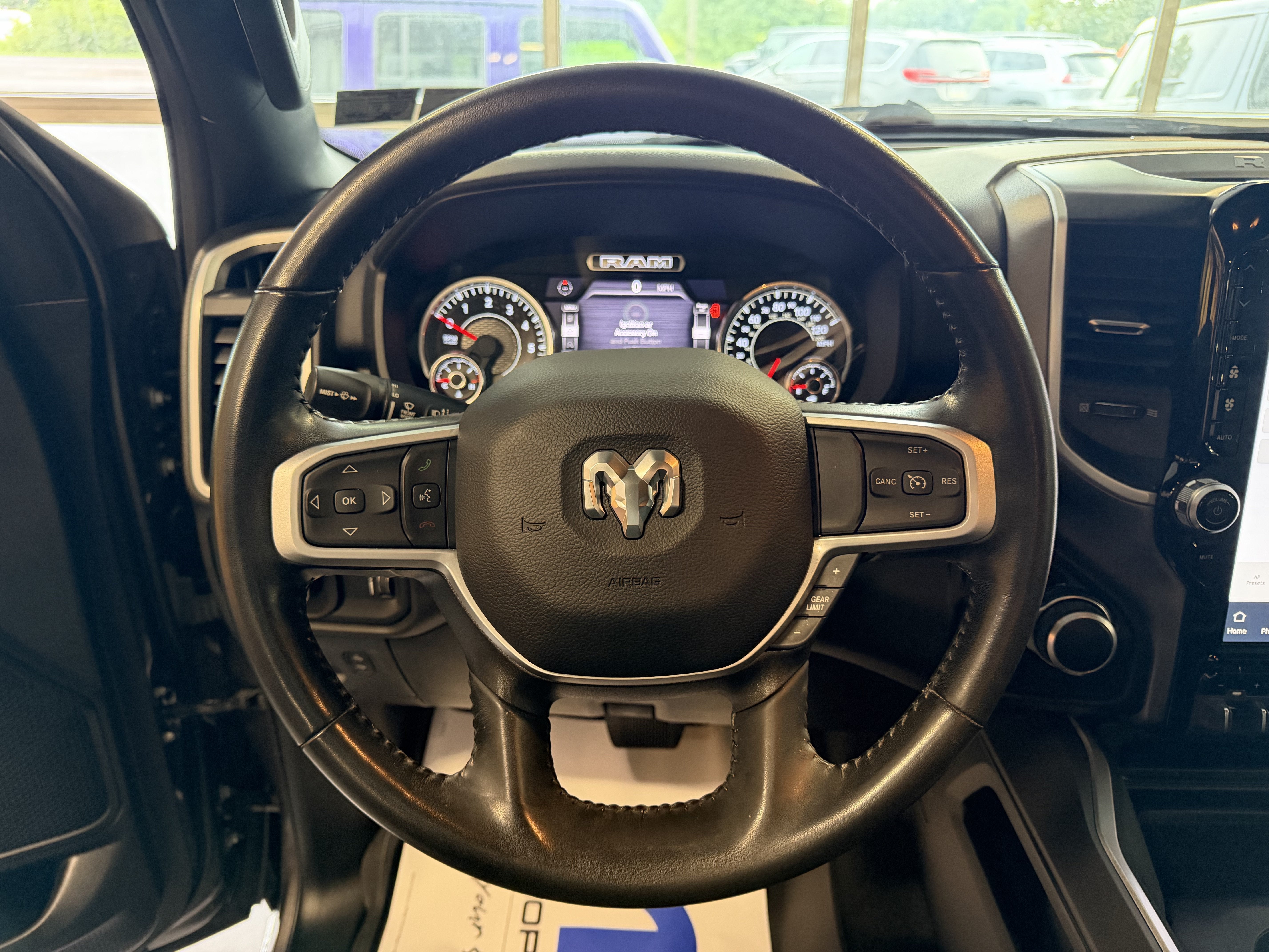 2023 RAM 1500 Big Horn Crew Cab 4x4 5'7' Box