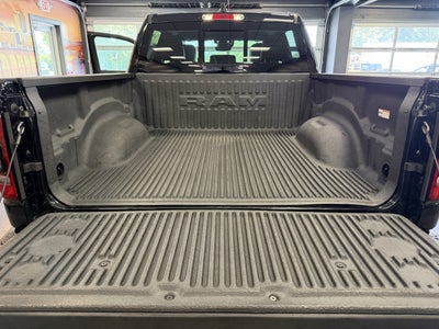 2024 RAM 1500 Laramie Crew Cab 4x4 5'7' Box