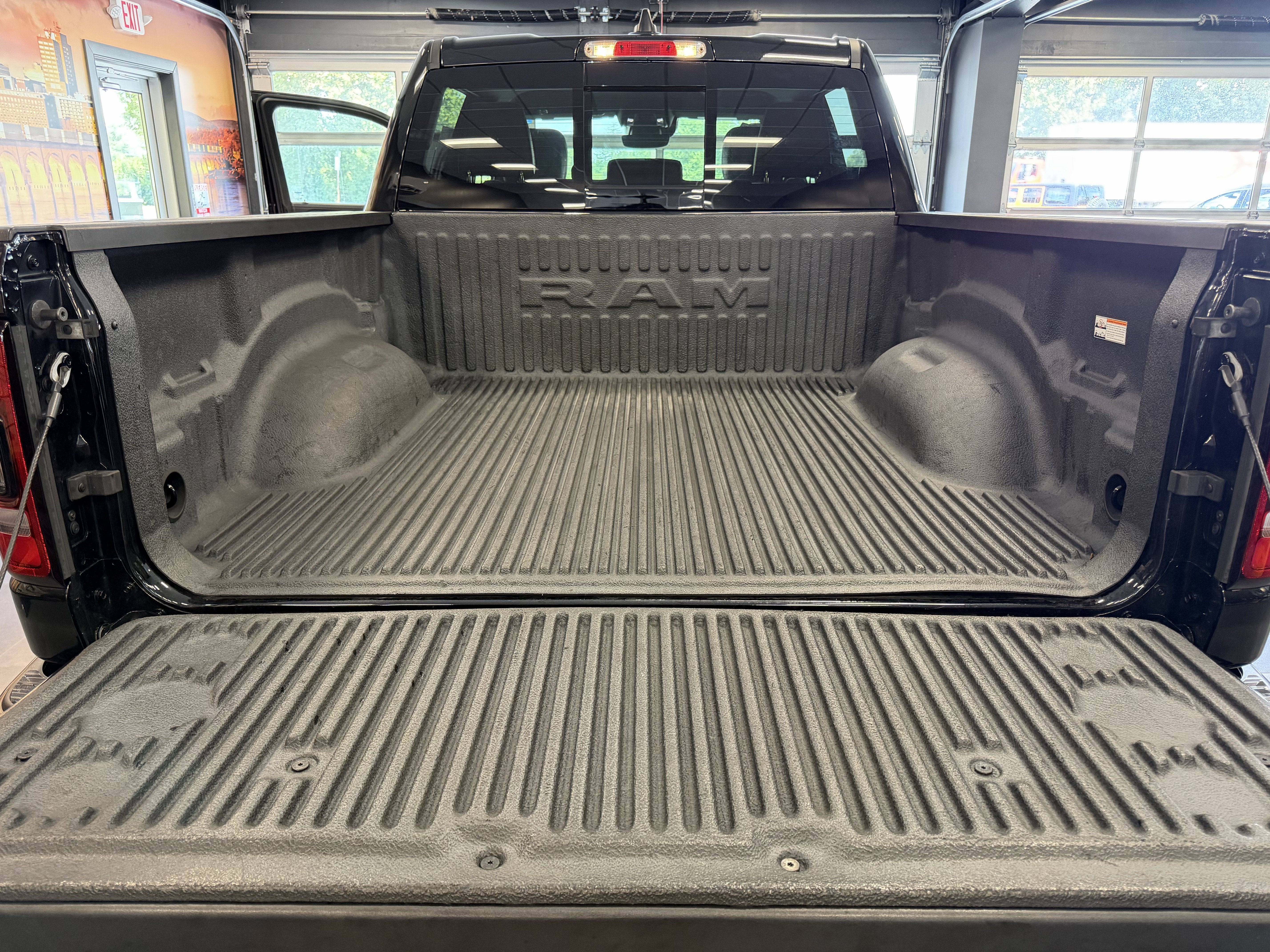 2024 RAM 1500 Laramie Crew Cab 4x4 5'7' Box