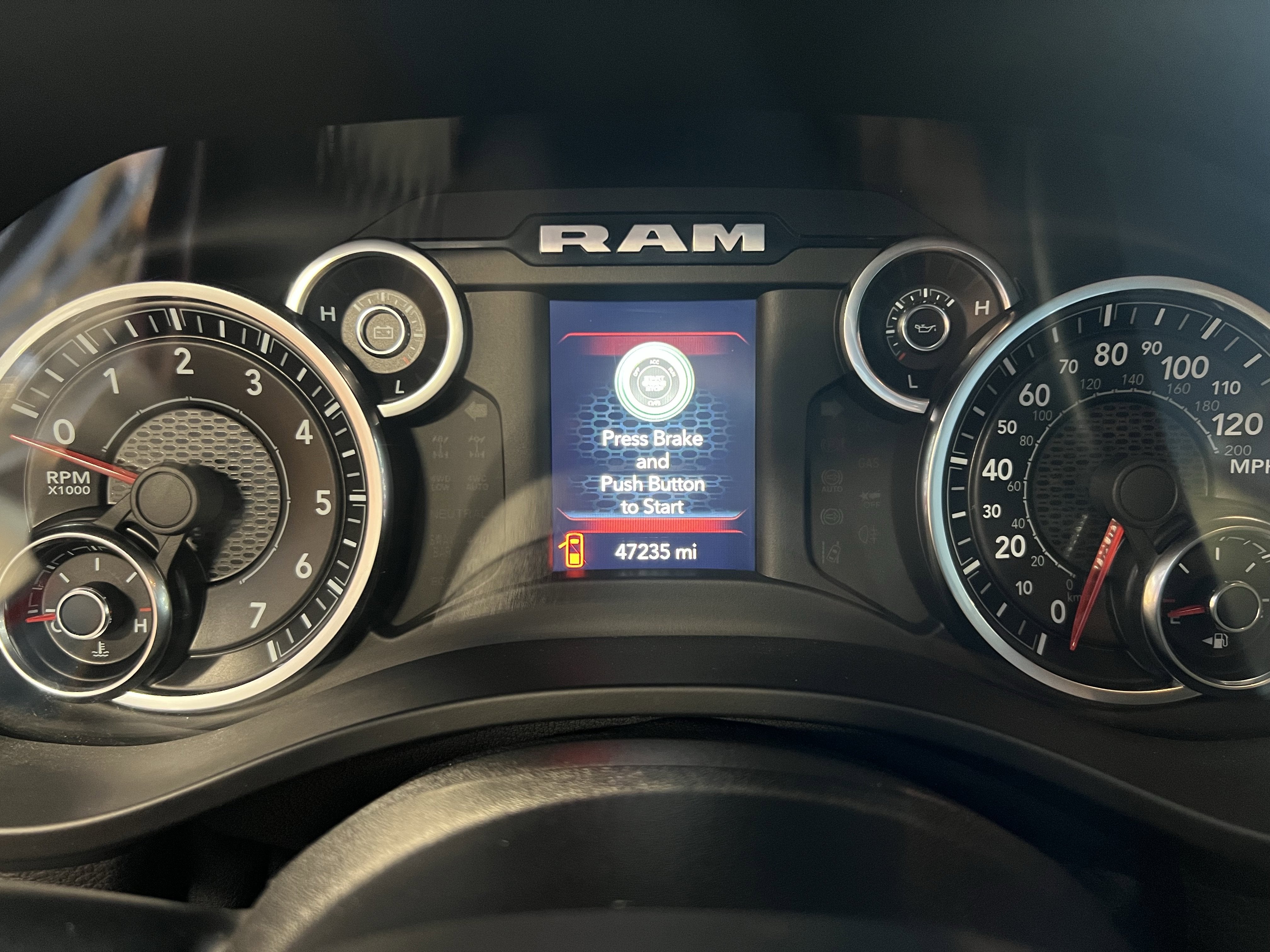 2021 RAM 1500 Big Horn Crew Cab 4x4 6'4' Box