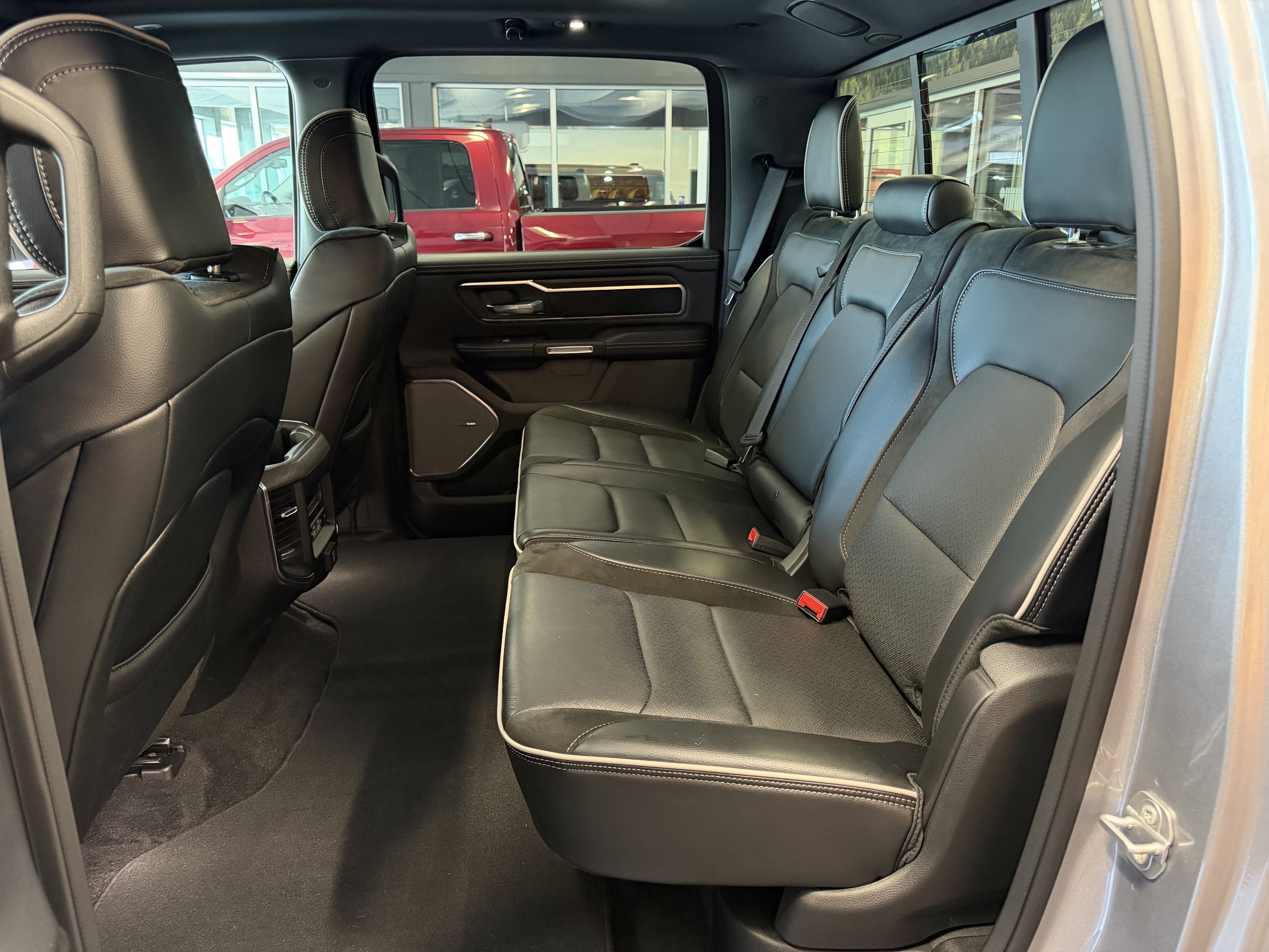 2025 RAM 1500 Laramie Crew Cab 4x4 6'4' Box