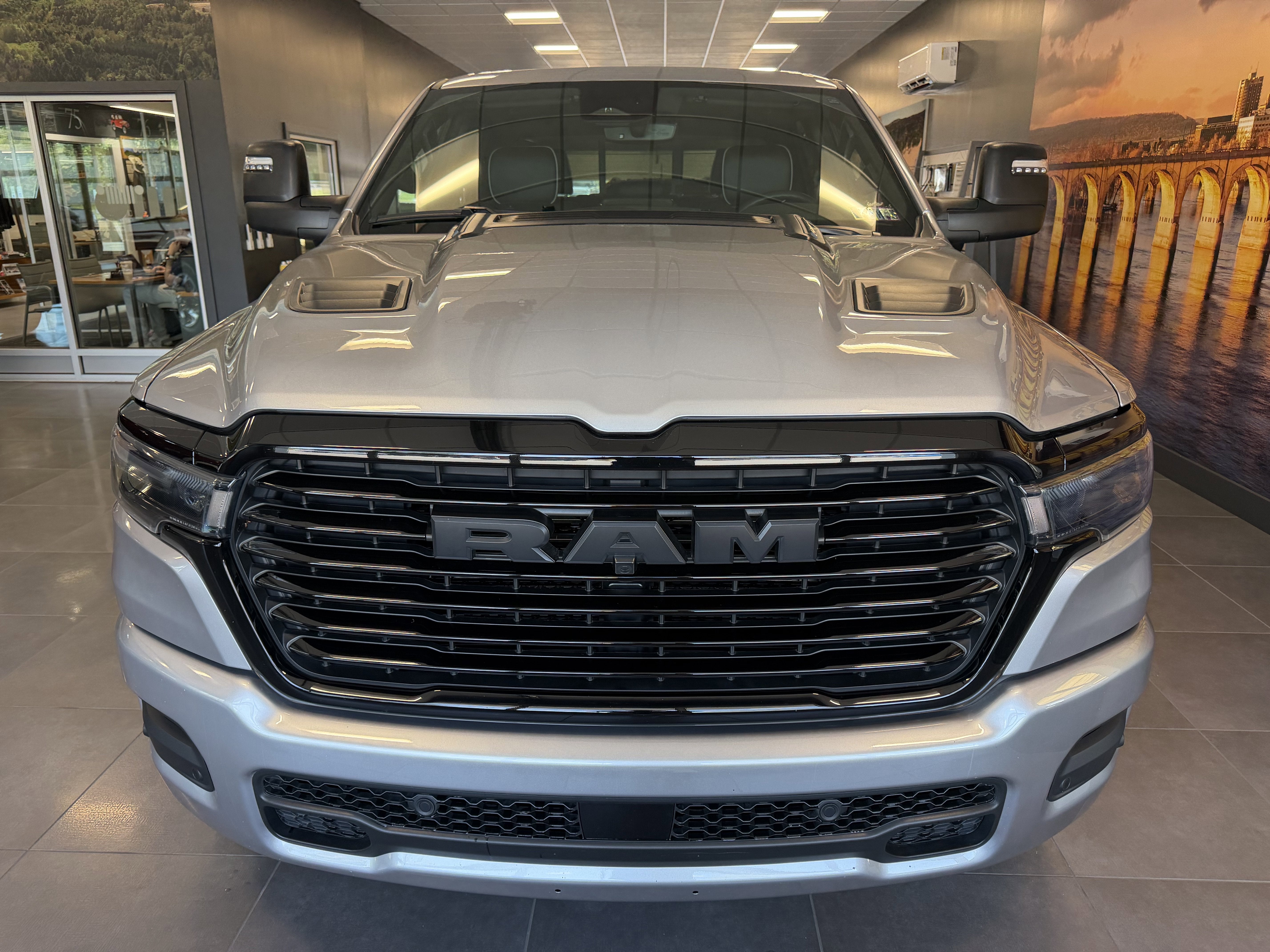 2025 RAM 1500 Laramie Crew Cab 4x4 6'4' Box