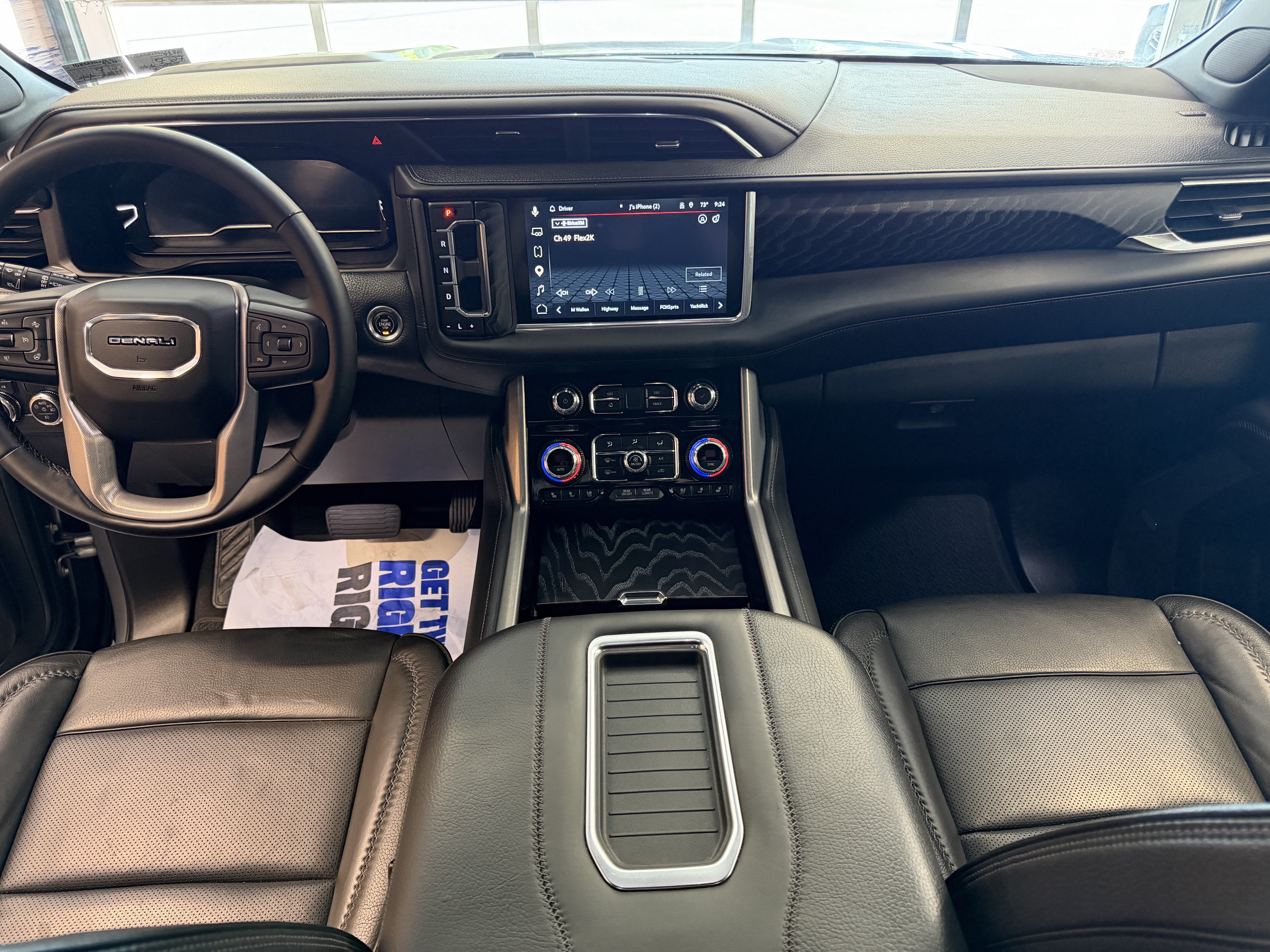 2023 GMC Yukon XL 4WD Denali