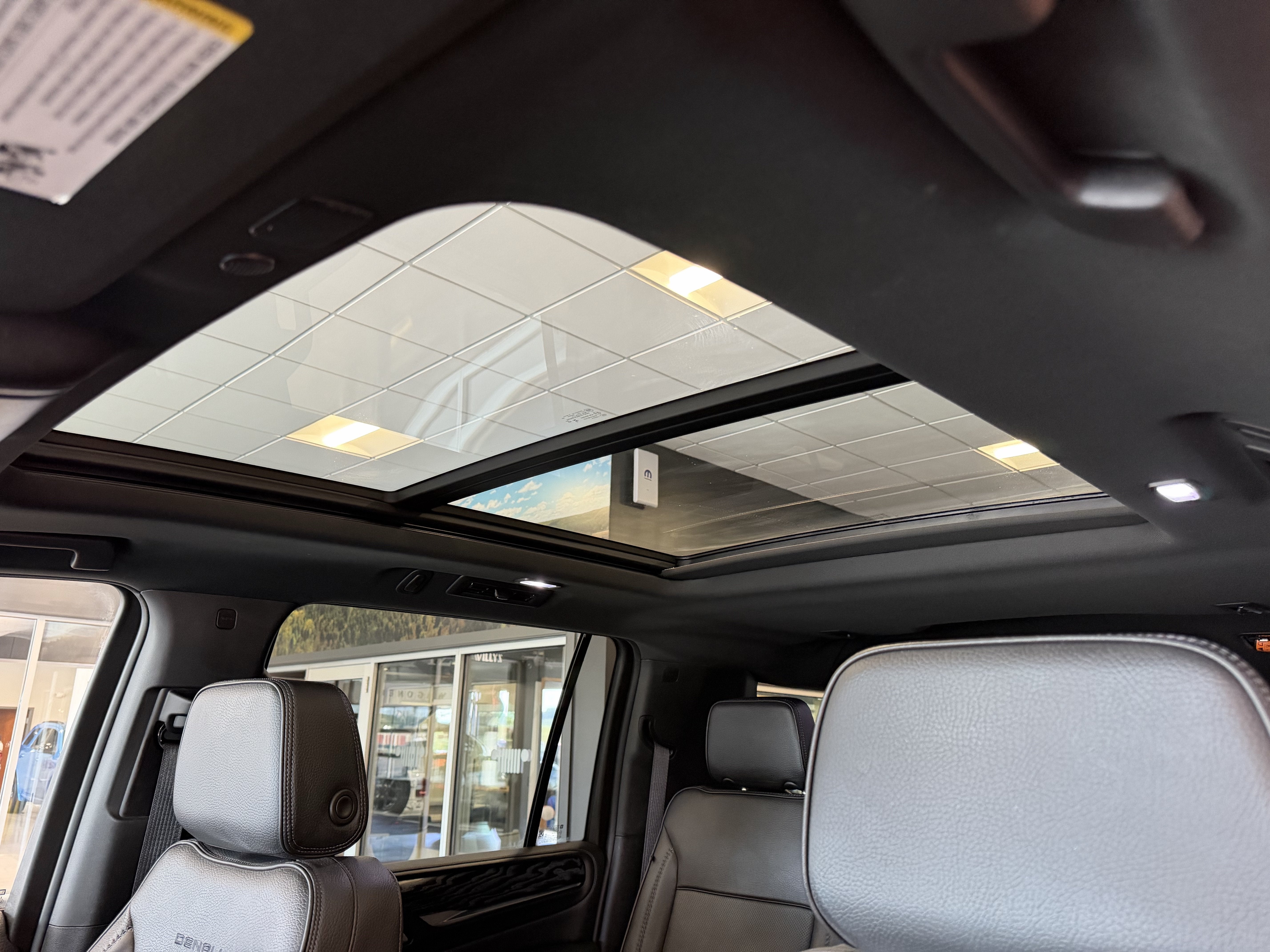 2023 GMC Yukon XL 4WD Denali