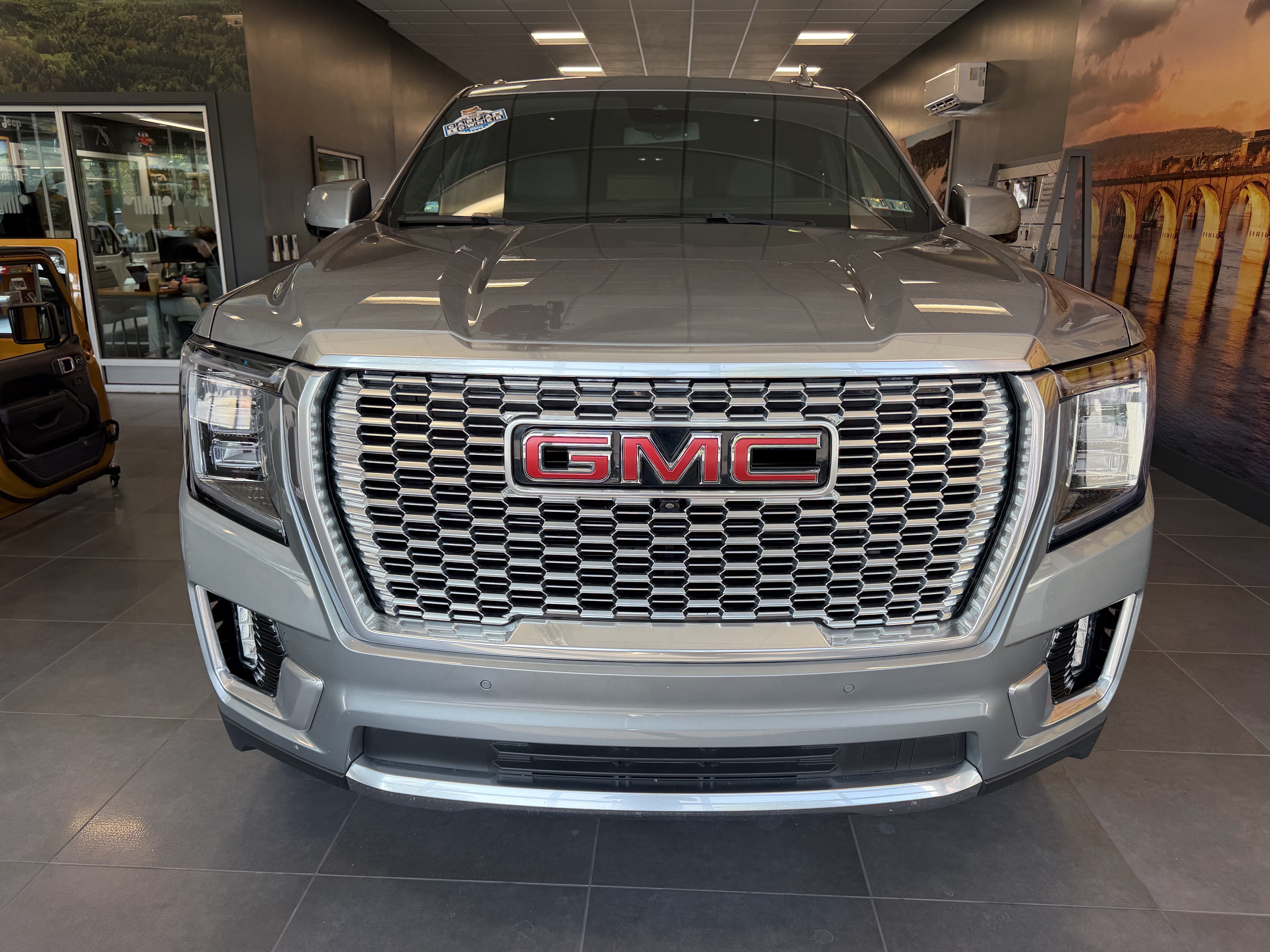 2023 GMC Yukon XL 4WD Denali