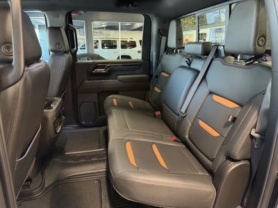 2025 GMC Sierra 2500HD 4WD Crew Cab Standard Bed AT4