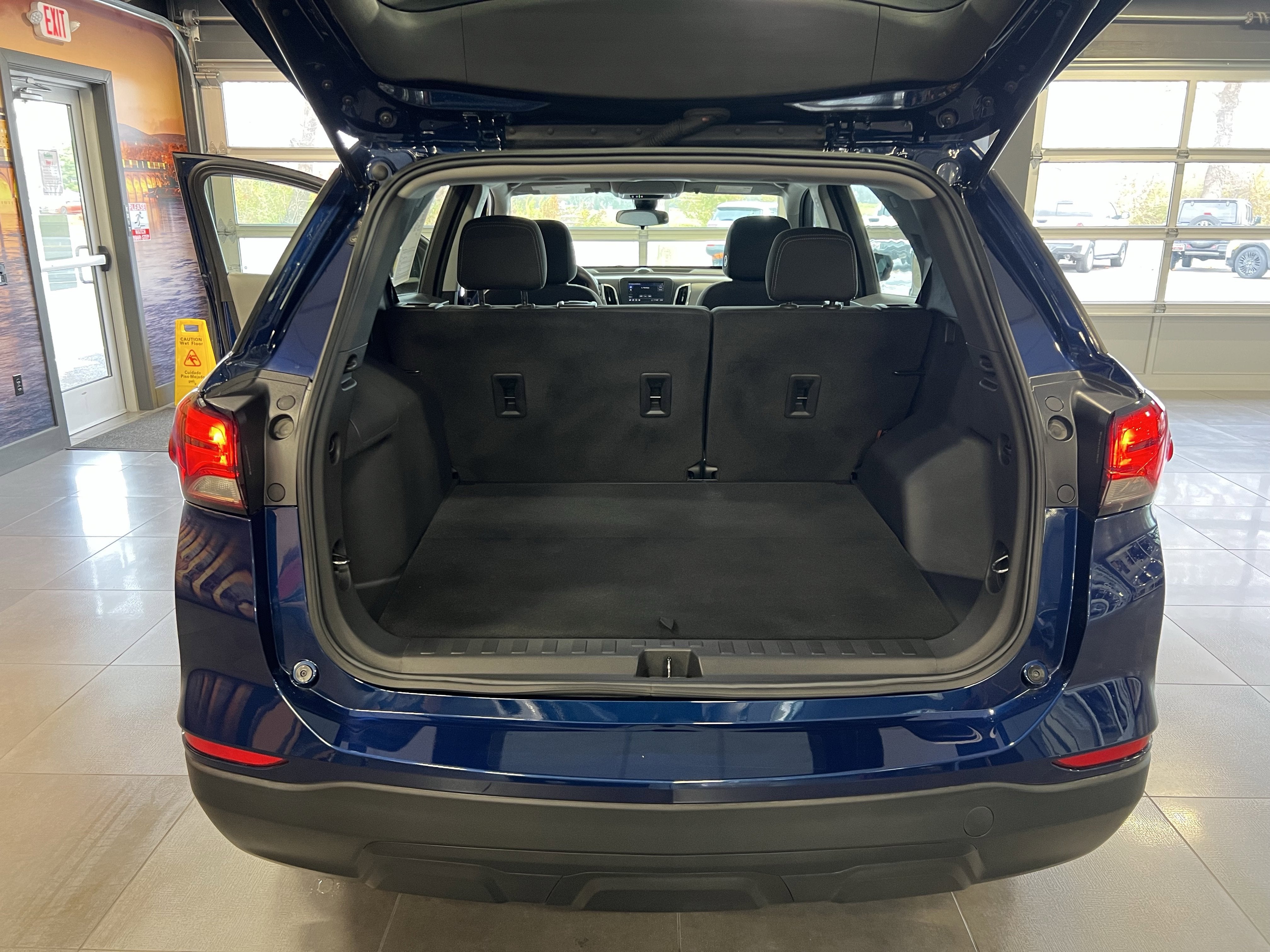 2022 Chevrolet Equinox FWD LS