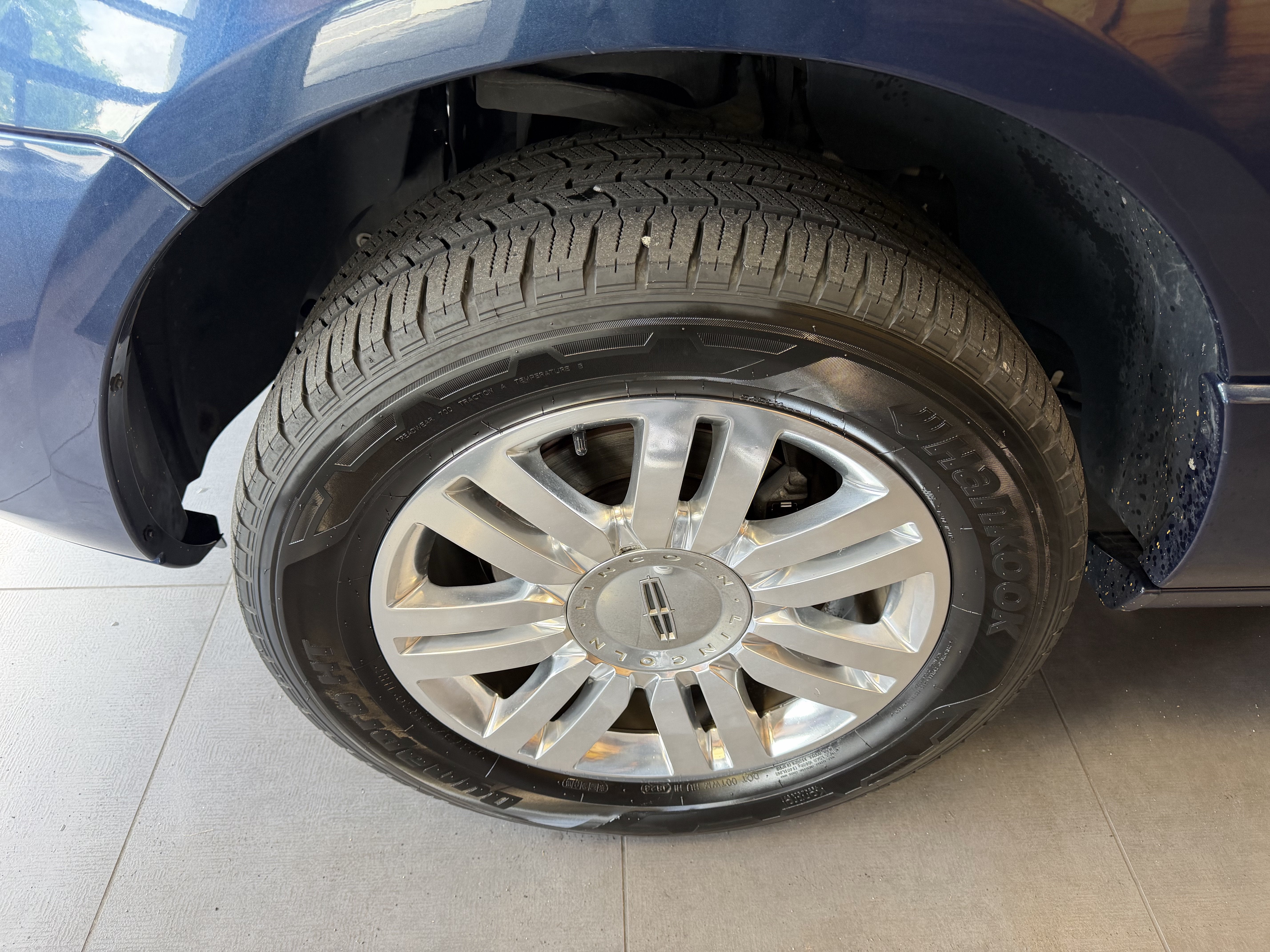 2014 Lincoln Navigator Base