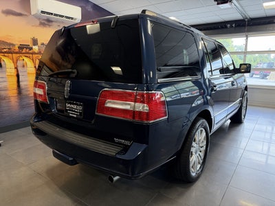 2014 Lincoln Navigator Base