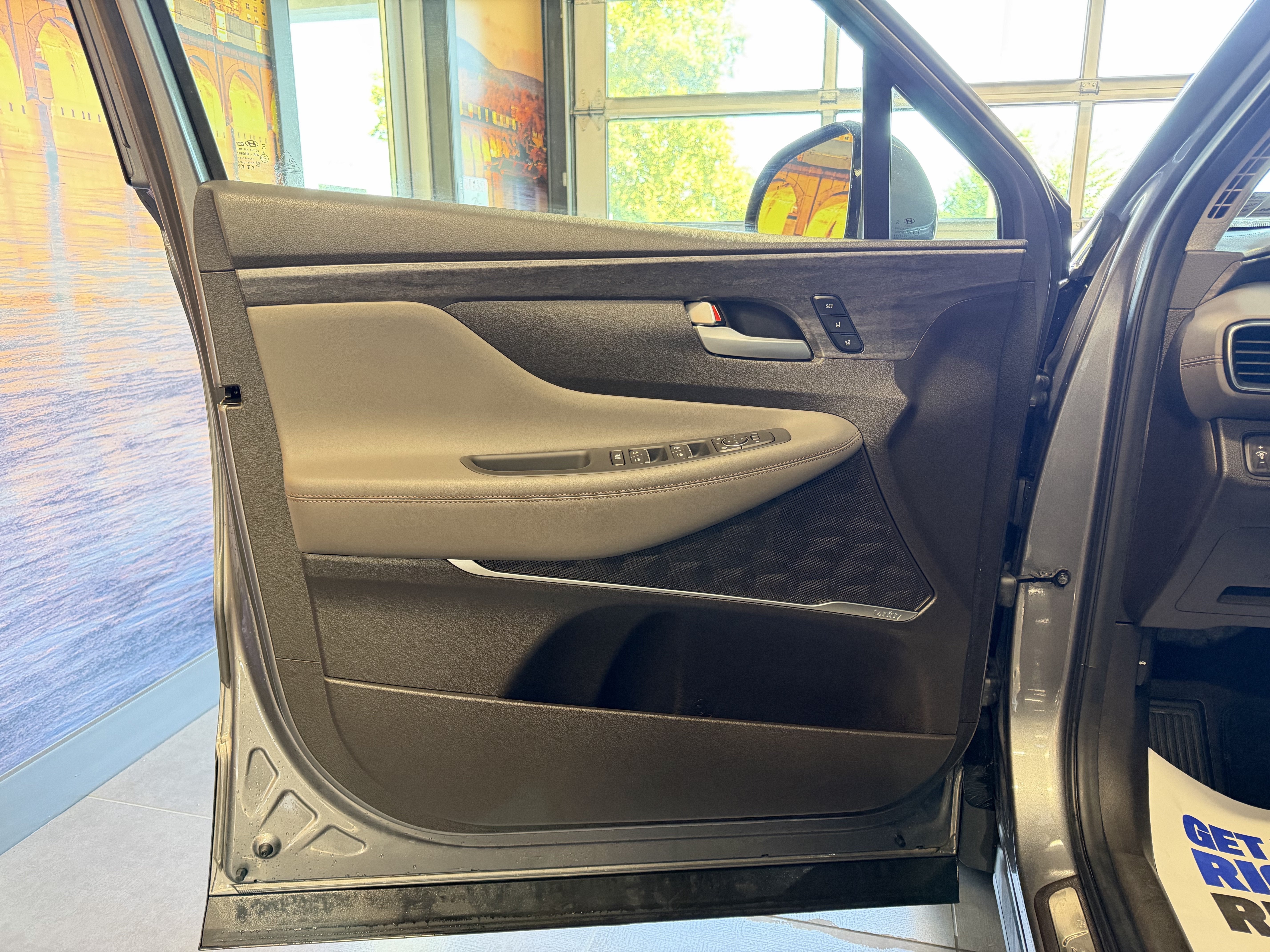2020 Hyundai Santa Fe Limited 2.0T
