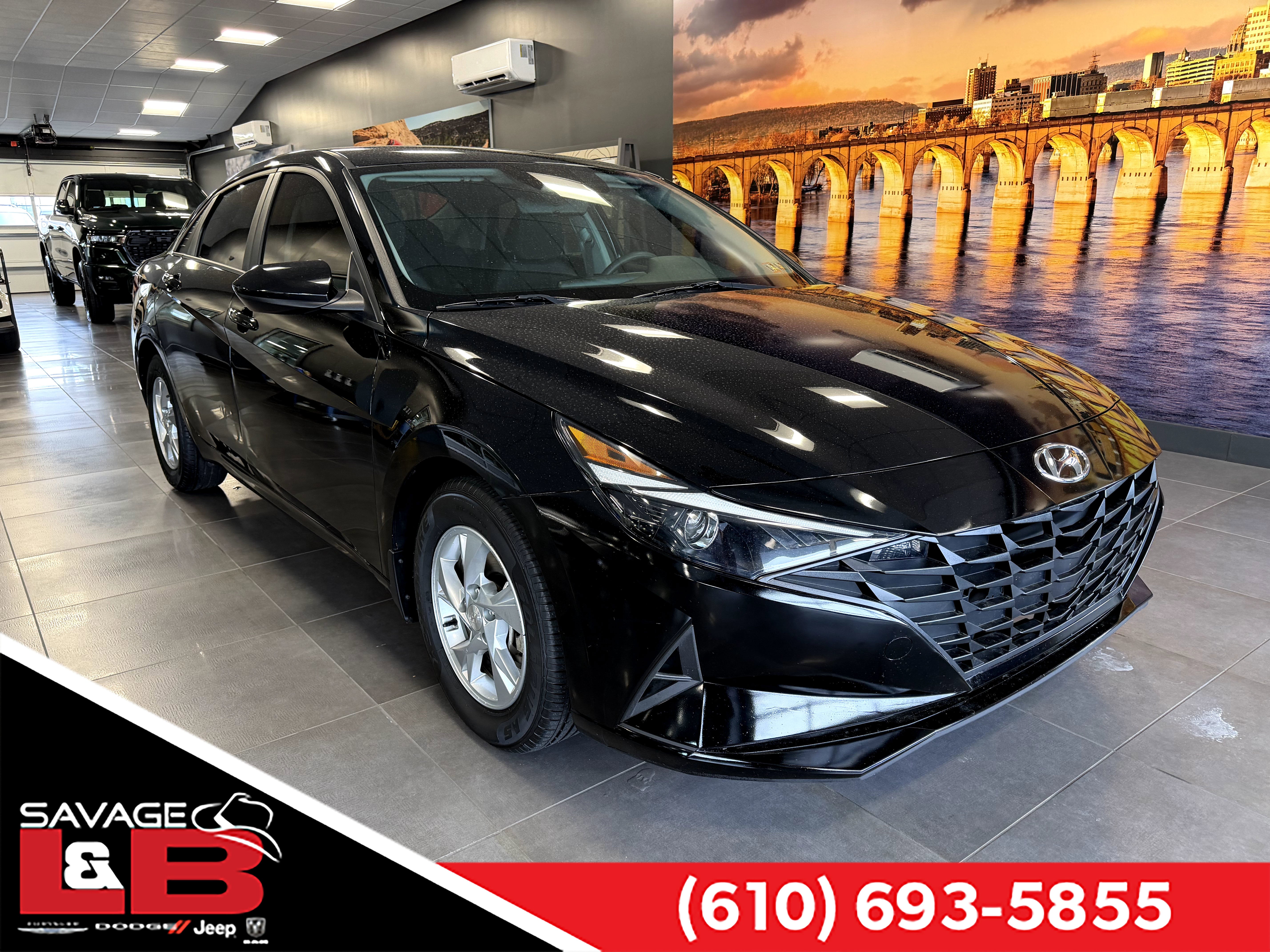 2022 Hyundai Elantra SE