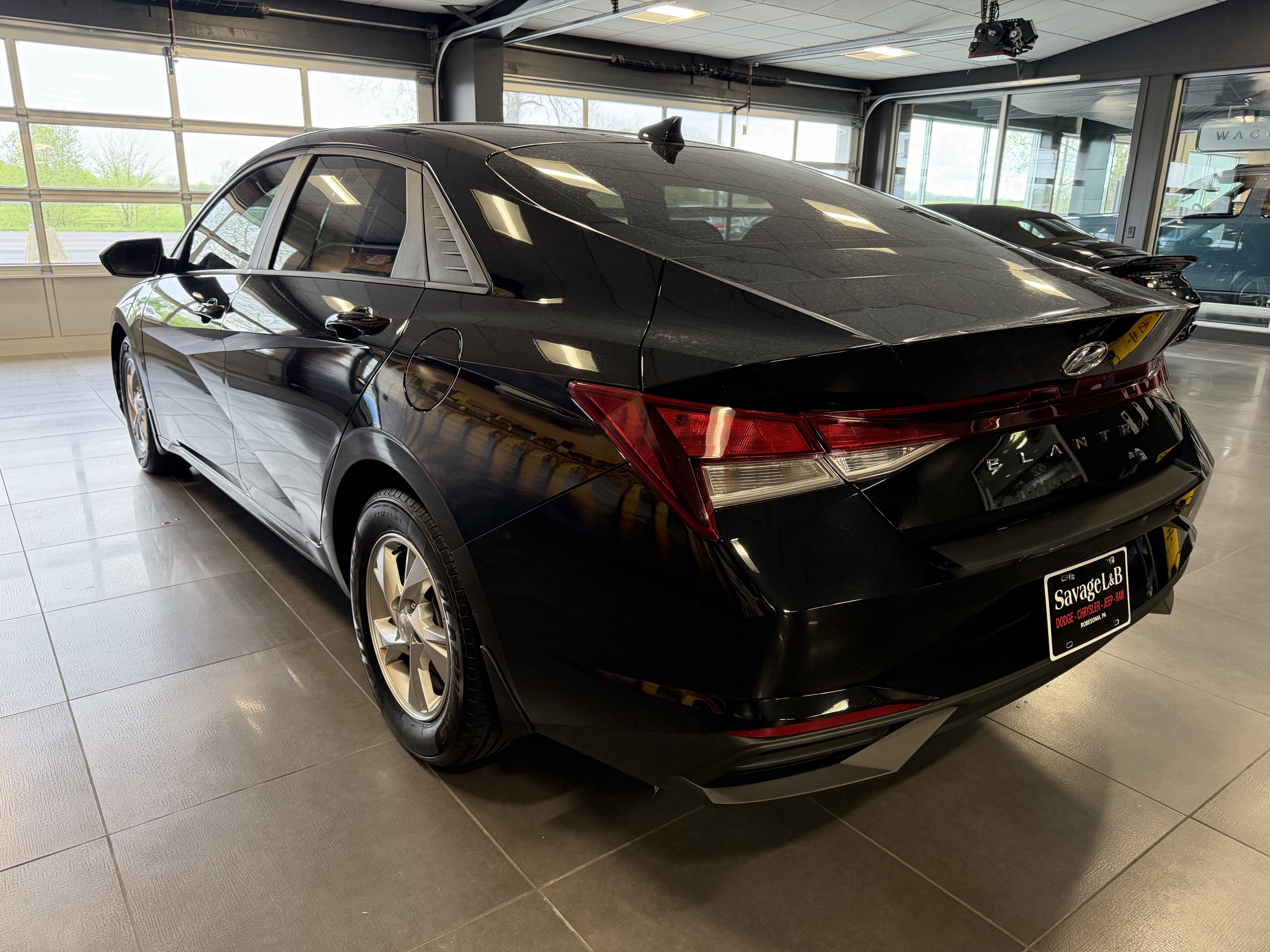 2022 Hyundai Elantra SE